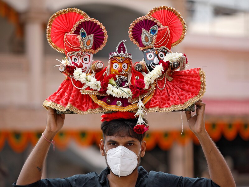 Photo of the Day: A symbolic Rath Yatra in Ahmedabad