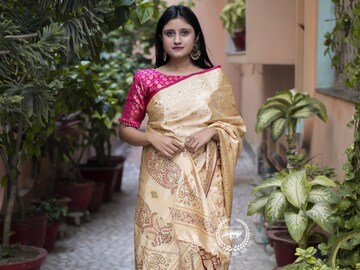 Meet Anand Mayee founder of Nayab Stores - known for breaking the barriers