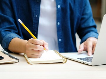 Cambridge University will hold its lectures online next year