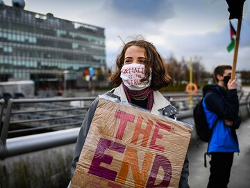 Photo of the Day: Activists demonstrate for climate action