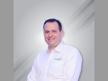 A Man Who Leads By Example in All Spheres: Mario Schmidt