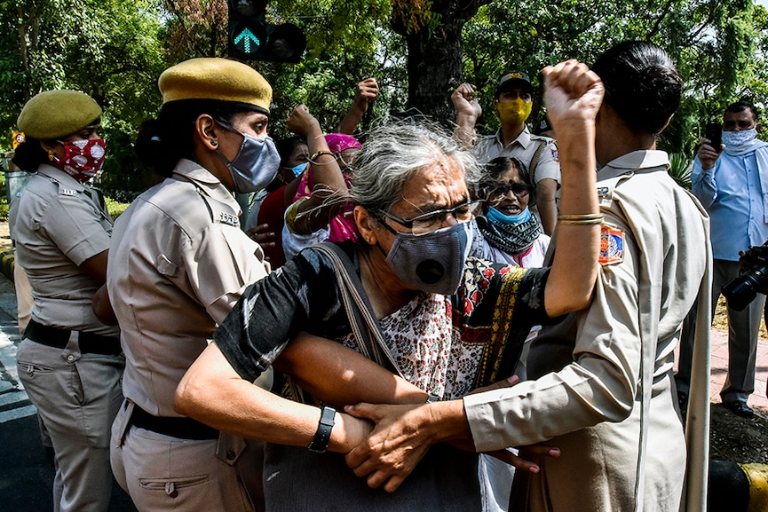 hathras protests 01_bg