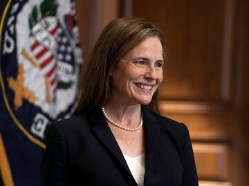 US Republicans Advance Barrett's Supreme Court Nomination Over Democratic Boycott