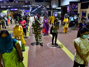 Photo of the Day: Back to 'normal' in Mumbai