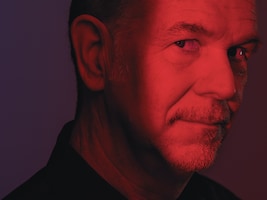 Reed Hastings rewrites the Hollywood script