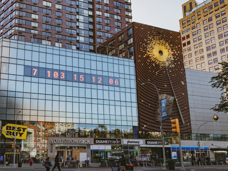 A New York Clock that told time now tells the time remaining