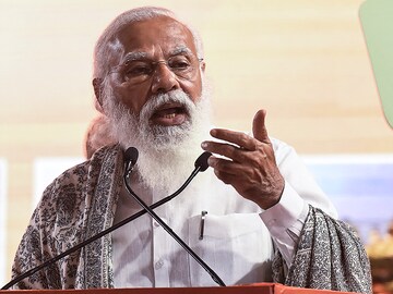 Govt has no business being in business: PM Modi