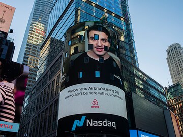 Airbnb posts a $3.9 billion loss in its first report as a public company