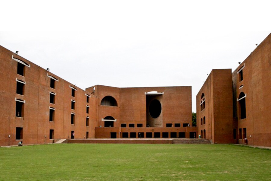 iima