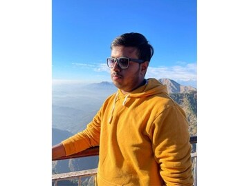 Digital Marketer Pratulya Sharma is an Apt example of how skills & talent leads to big success