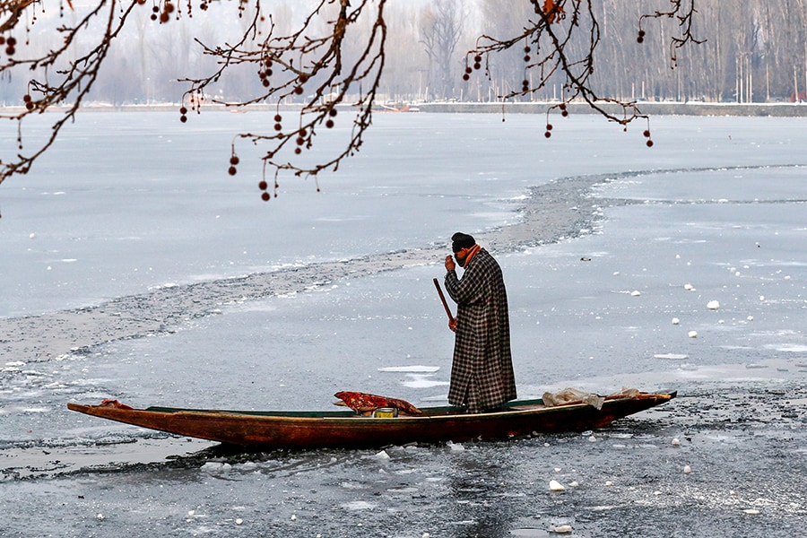  dal lake_bg