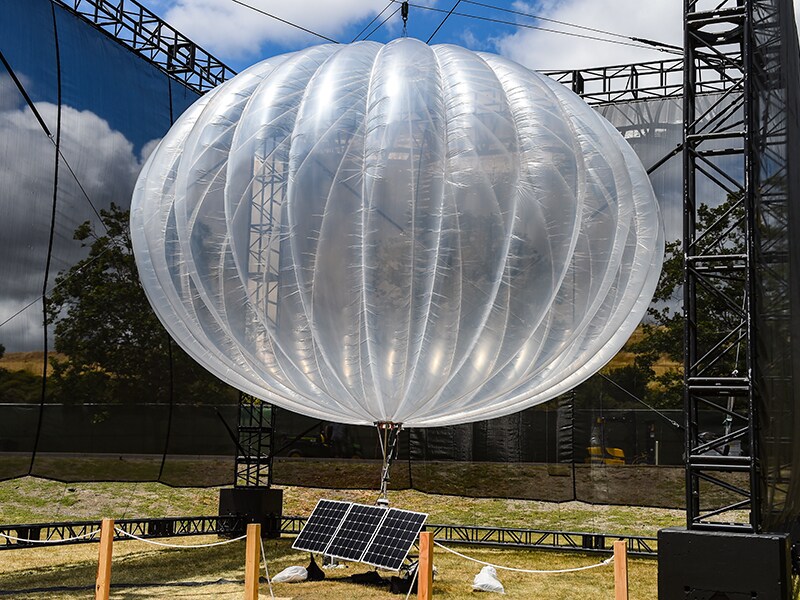 Google's Hot-Air Balloon Project, Providing Cell Service, Is Closing Down