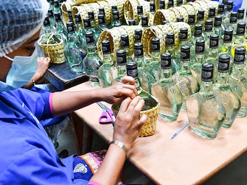 Fiery feni: Making a 500-year-old Indian liquor cool again