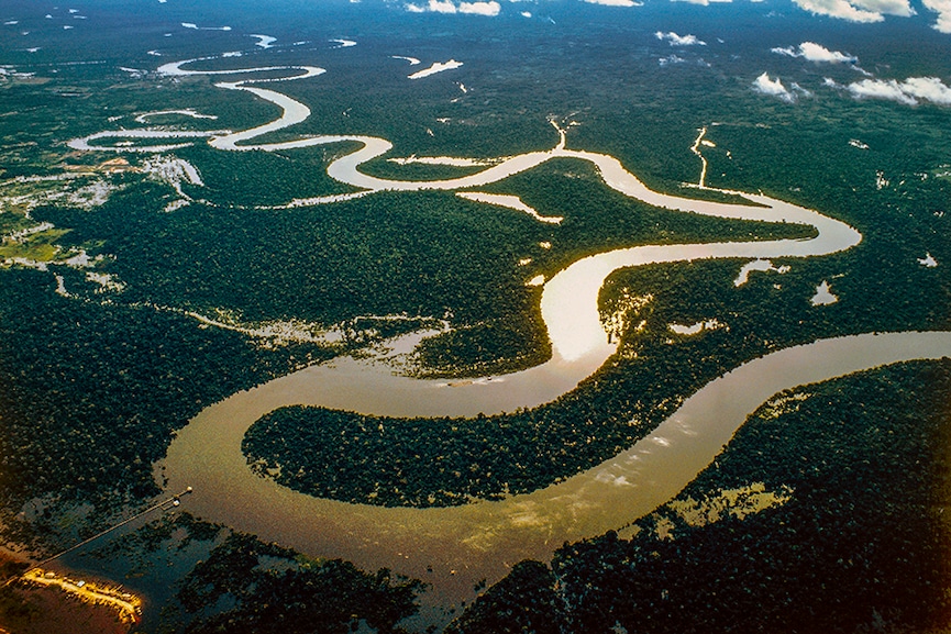 Global warming, deforestation turn Amazon into source of CO2