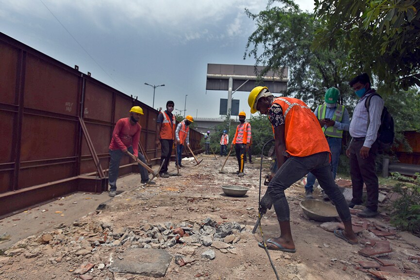 Delhi reopens a crack amid gloomy economic forecast for India