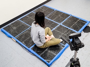 Forget cameras, this carpet detects the presence and movements of people