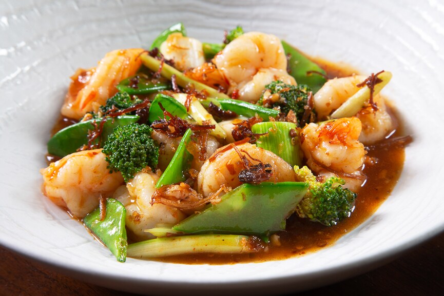 guangdong style prawns in hot garlic sauce_baoshuan_the oberoi_new delhi_b64w6866-bg