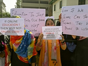 Photo of the day: Protest for education