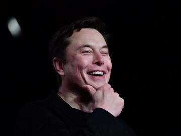 Timeline: Elon Musk overtakes Jeff Bezos as the wealthiest person ever—how their wealth has moved over the years