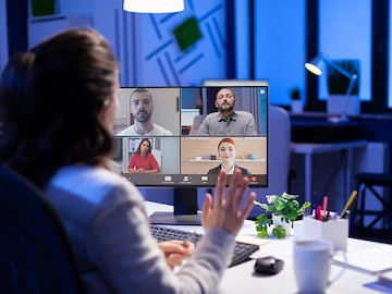 Managers, here's how to bond with new hires remotely