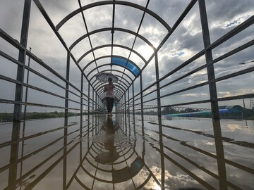 Photo of the day: Delhi under water