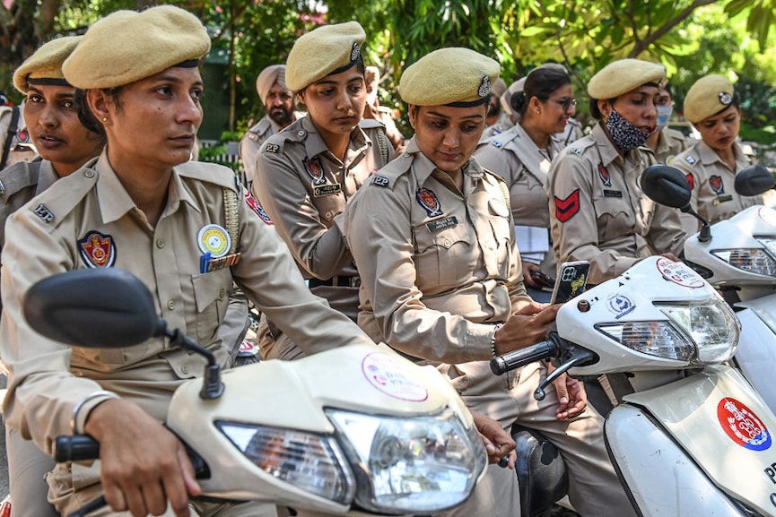 Photo of the day: Duty-bound