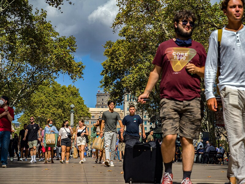 Barcelona takes on Airbnb