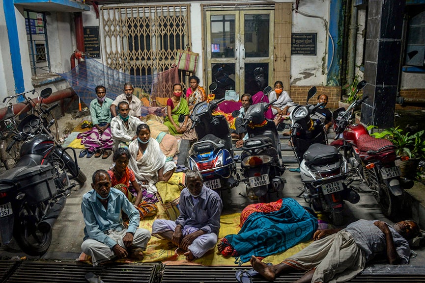 Photo of the day: Waiting for vaccine