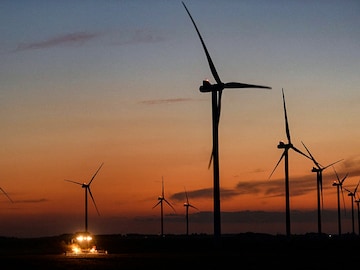 UN to release handbook of 'definitive' climate change solutions