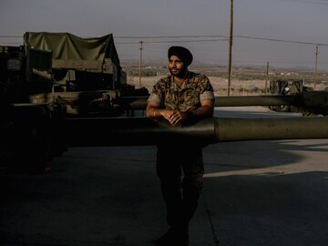 Sikhs sue Marine Corps over restrictions on beards