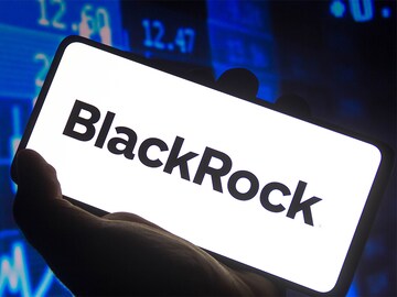BlackRock launches blockchain industry ETF