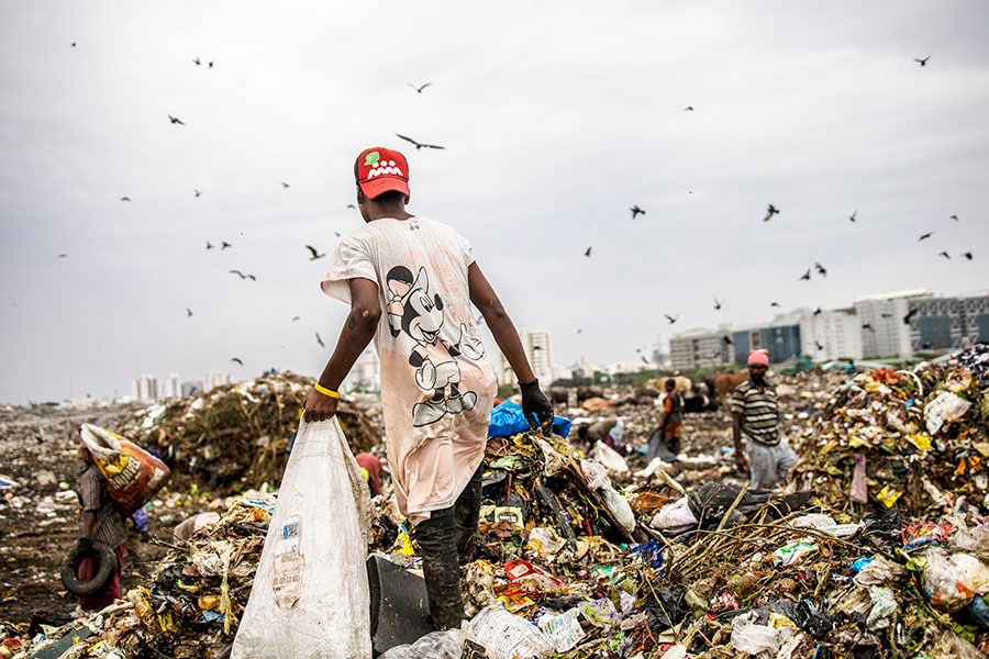 
 A ragpicker hunts for useful plastic items at a garbage dump in Chennai, India, July 7, 2022. India’s state of Tamil Nadu was not the country’s first to try to curtail plastic pollution, but unlike others it was relentless in enforcing its law. (Anindito Mukherjee/The New York Times)