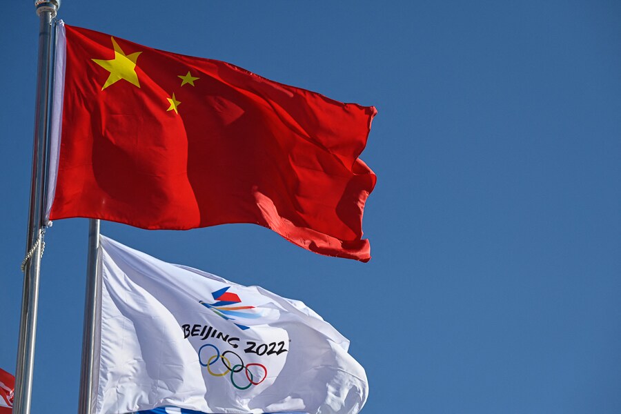 Do not help crashed Olympics vehicles, Beijing police warn