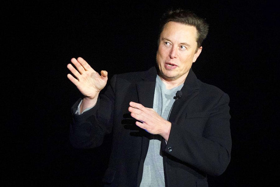 Elon Musk and Twitter will go to trial over their $44 billion deal in October