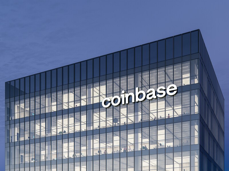 Coinbase slashes staff by 18% amidst bear market