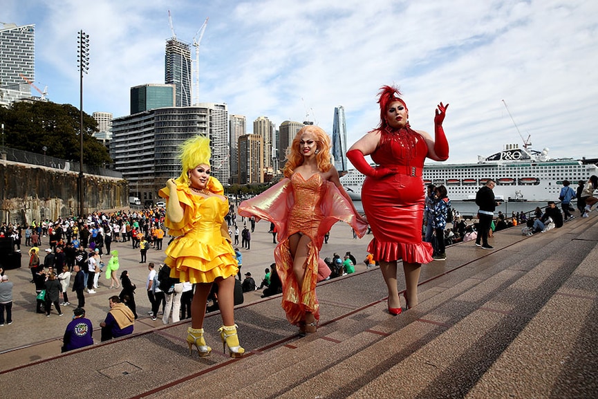 Photo of the day: Pose with pride