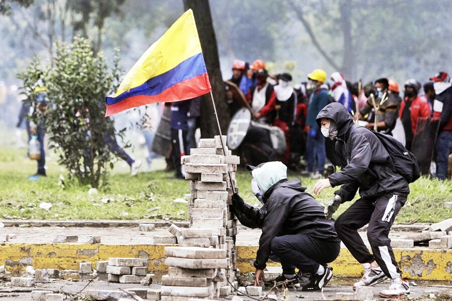 Ecuador warns protests could force halt to oil production