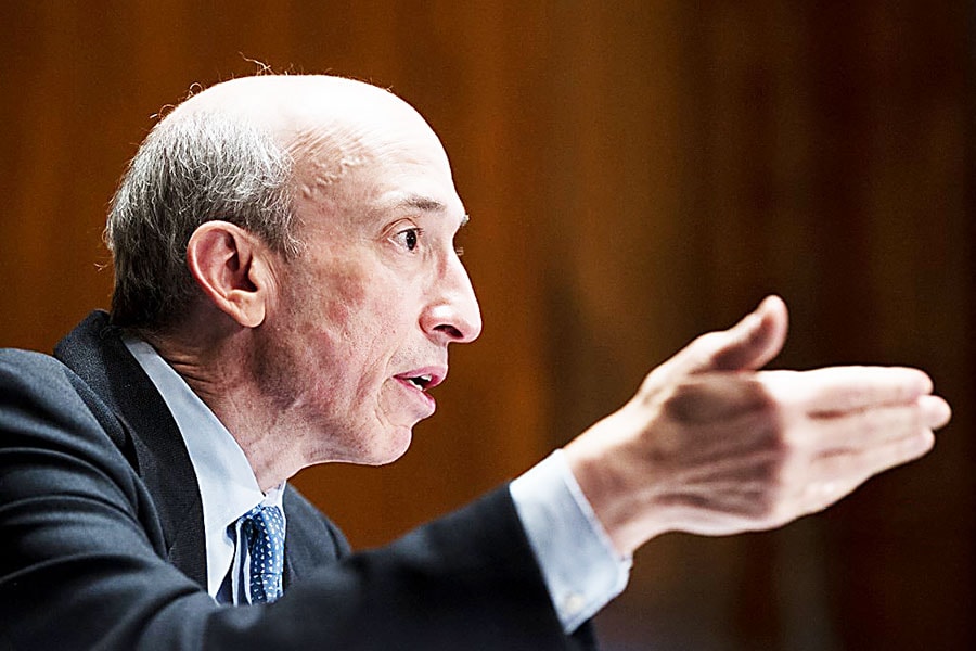 Gensler appeals for one rulebook in negotiations with CFTC over crypto regulations