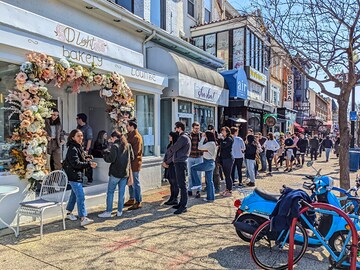 At US eateries, love for Ukraine, and wrath by proxy for Russia