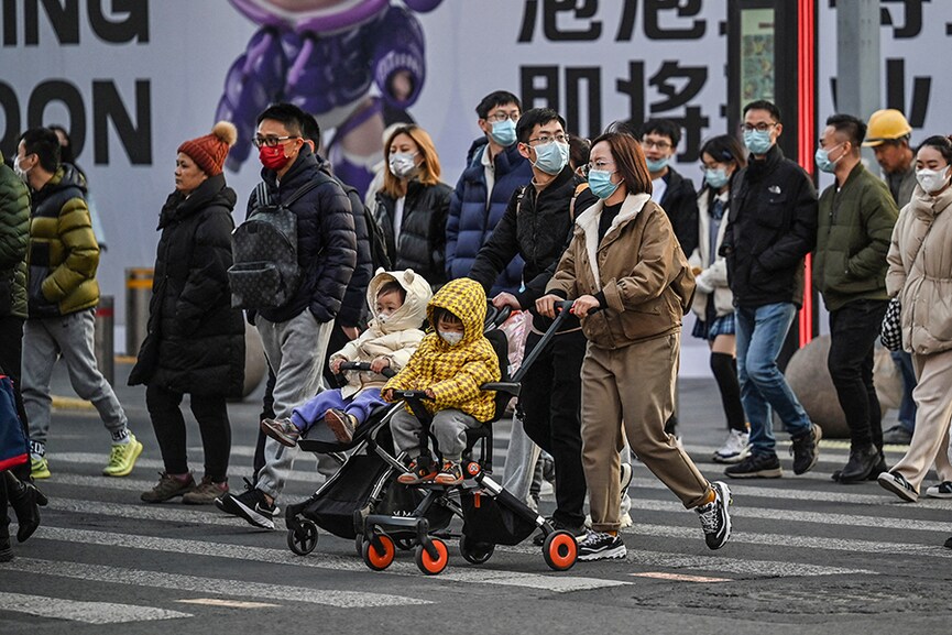 Unwed and unwanted, Chinese single mothers fight for rights