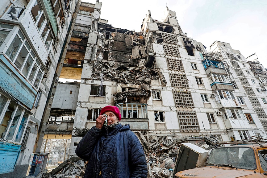 As Russia-Ukraine war moves into month two, fears grow of Mariupol's fall