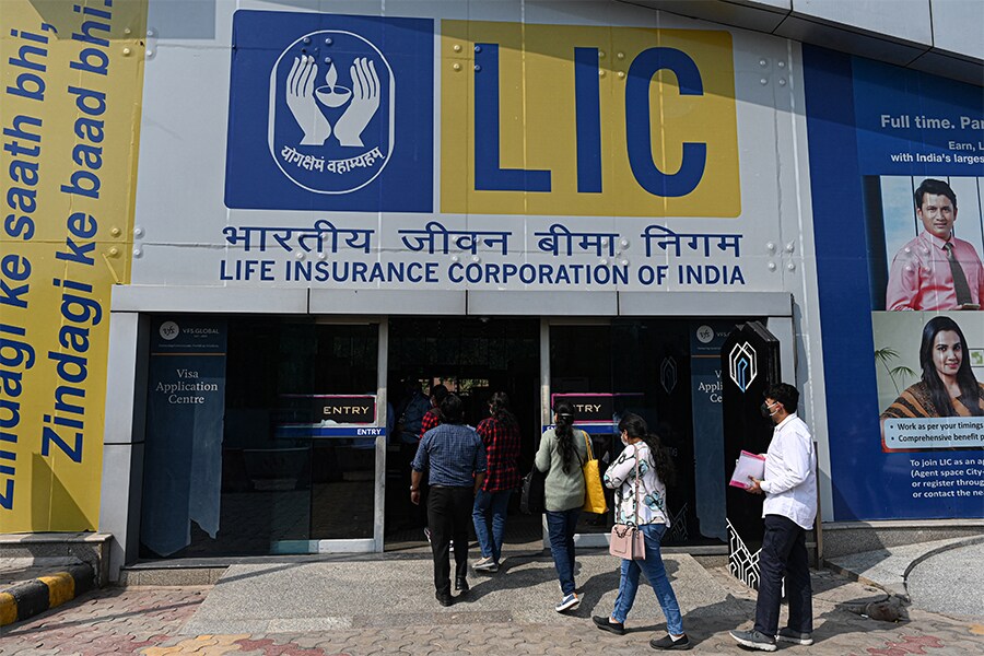 LIC's $2.7 billion IPO opens for subscription