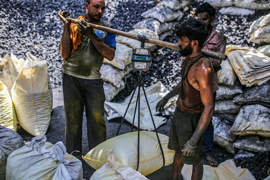 Photo of the day: For the black diamond