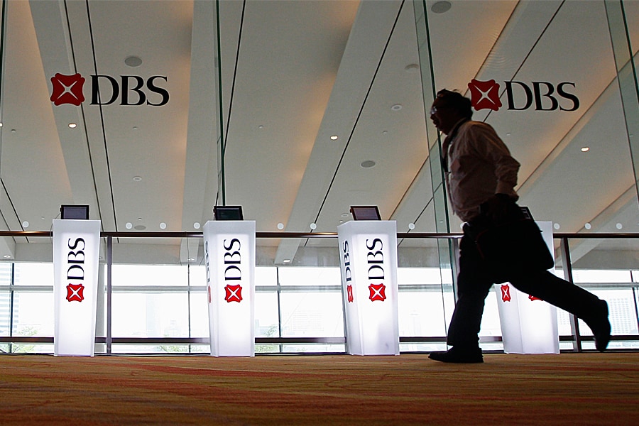 DBS Bank backs crypto amid worldwide crypto crash