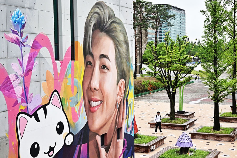 BTS' RM: From K-pop star to the patron of the arts