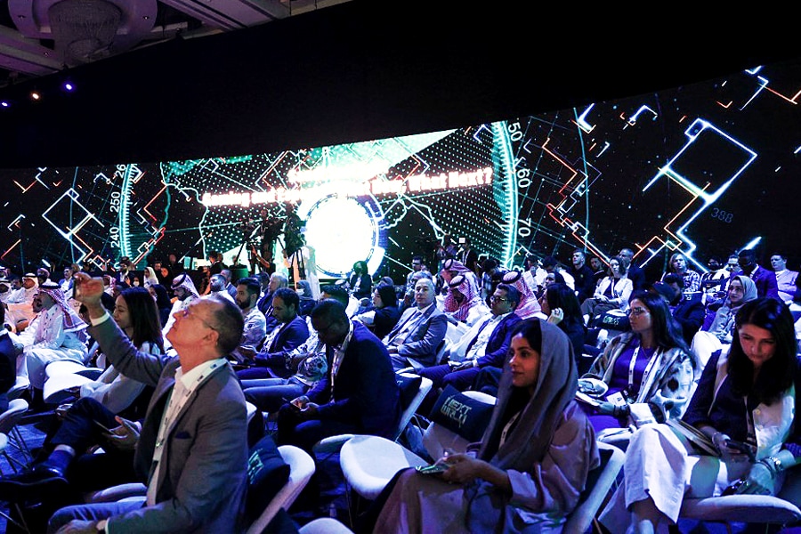 With a gamer prince and oil billions, Saudi turns to eSports