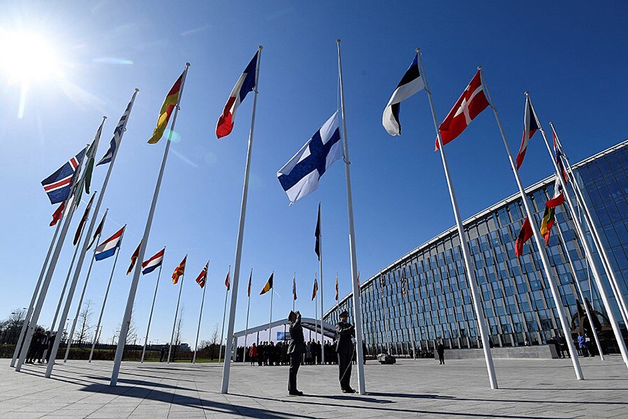 Photo of the day: Finland chooses NATO
