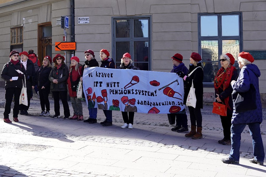 Swedish retirees demand fairer pensions for women