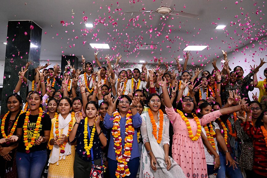 Photo of the day: Cheering for a bright future