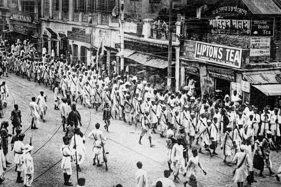 A mass protest against the partition of Bengal in 1905. Image: Bettmann